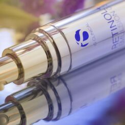 iS Clinical Retinol+ Emulsion 0.3 - Image 2